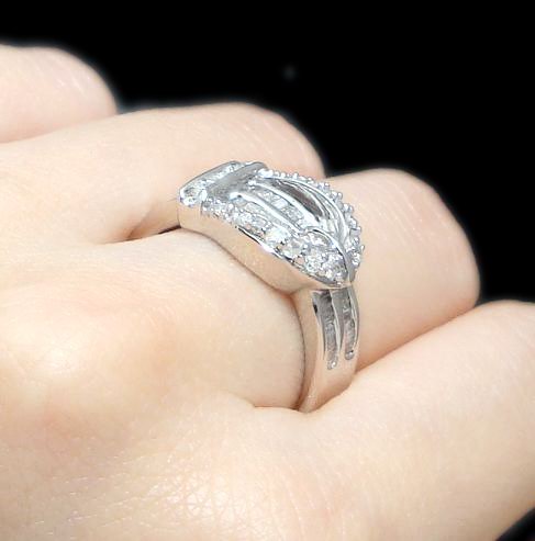 0.75CT GENUINE DIAMOND BUCKLE RING 10K WHITE GOLD